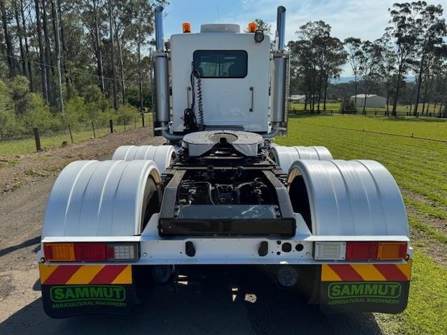 2010 Kenworth T408 Sar Day Cab, Cummins Isx 525Hp, 0Kms On Rebuild, 18Sp SAR