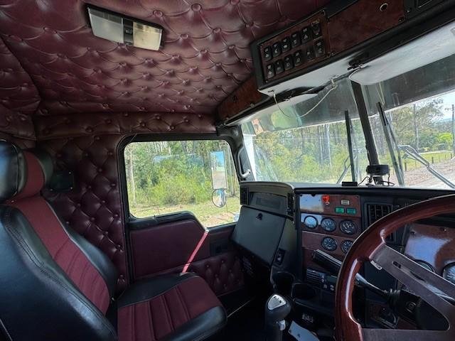 2010 Kenworth T408 Sar Day Cab, Cummins Isx 525Hp, 0Kms On Rebuild, 18Sp SAR