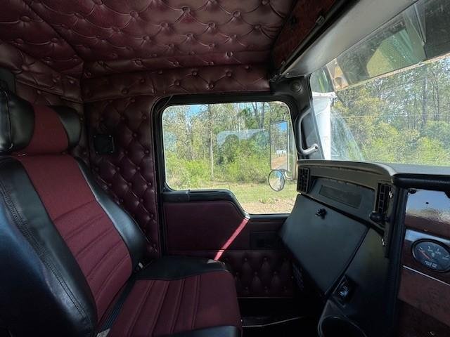 2010 Kenworth T408 Sar Day Cab, Cummins Isx 525Hp, 0Kms On Rebuild, 18Sp SAR