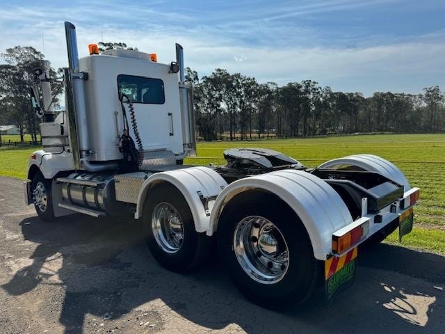 2010 Kenworth T408 Sar Day Cab, Cummins Isx 525Hp, 0Kms On Rebuild, 18Sp SAR