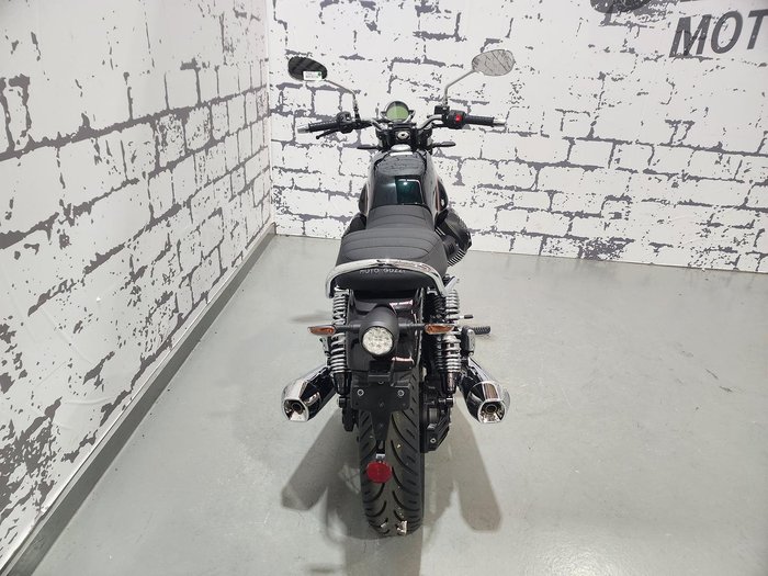 2025 Moto Guzzi V7 Special Special Green
