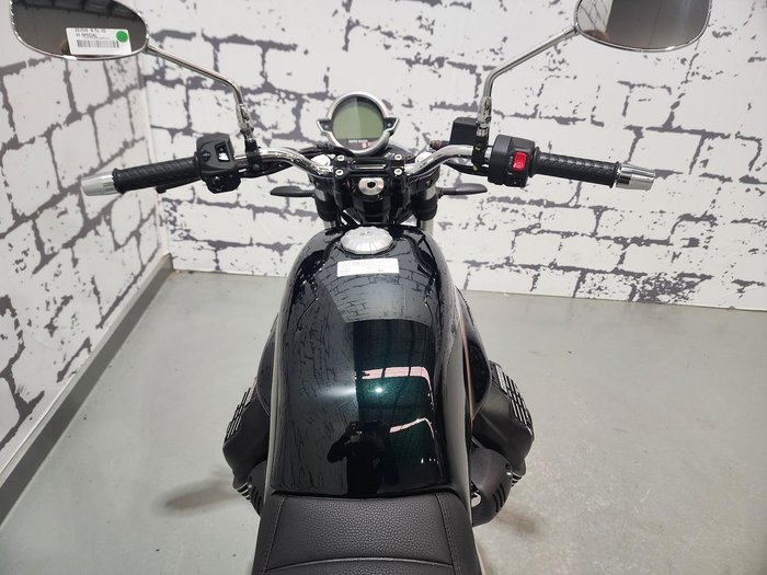 2025 Moto Guzzi V7 Special Special Green