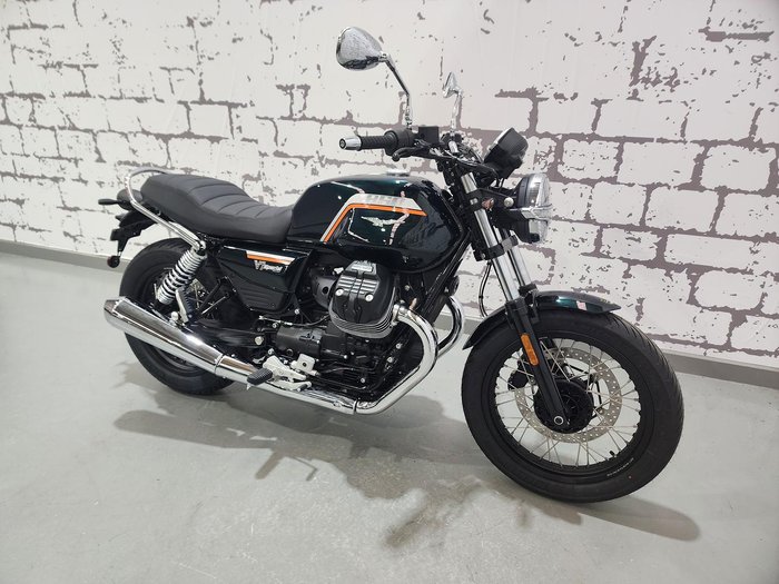 2025 Moto Guzzi V7 Special Special Green