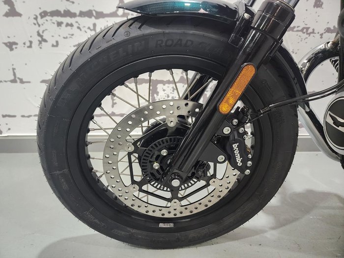 2025 Moto Guzzi V7 Special Special Green