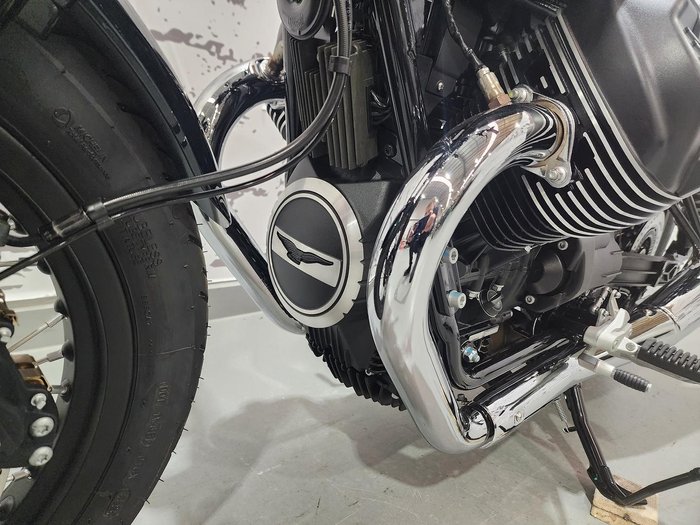 2025 Moto Guzzi V7 Special Special Green