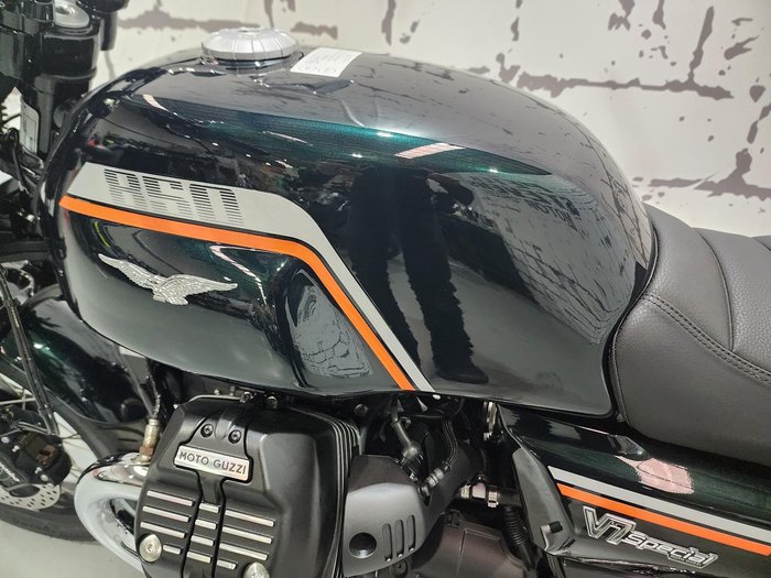2025 Moto Guzzi V7 Special Special Green