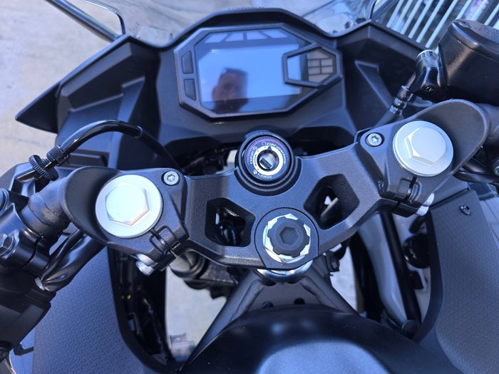 2025 Kawasaki Ninja 500 Black