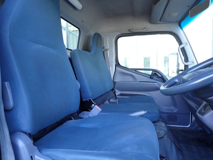 2015 MITSUBISHI CANTER 815 WHITE