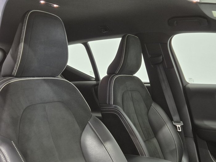 2020 Volvo XC40 T5 R-Design MY21 AWD Crystal White
