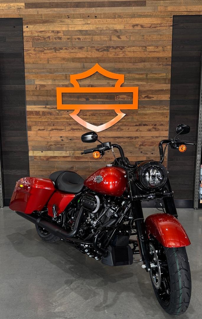2025 Harley-Davidson Road King Special 114 (FLHRXS) Touring Black