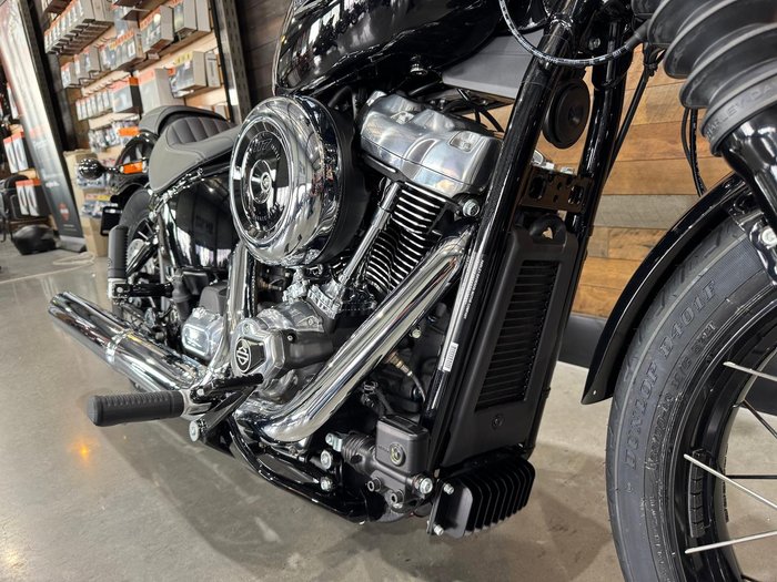 2025 Harley-Davidson Street Bob 117 (FXBB) Softail Black