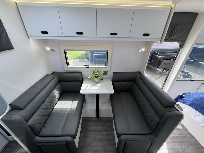 2025 JB Caravans Gator X 17'10 Fd Cafe