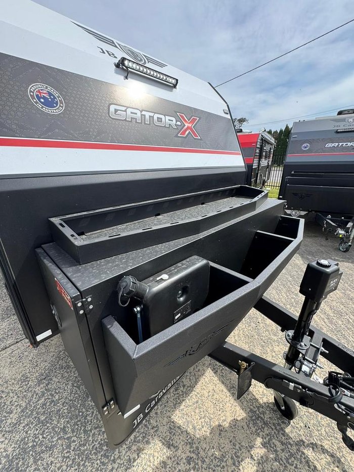2025 JB Caravans Gator X 17'10 Front Door