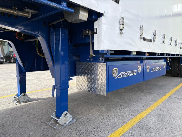 2015 Maxitrans St3 Od 24 Pallet Drop Deck Curtain Sider