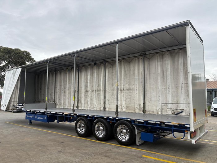 2015 Maxitrans St3 Od 24 Pallet Drop Deck Curtain Sider