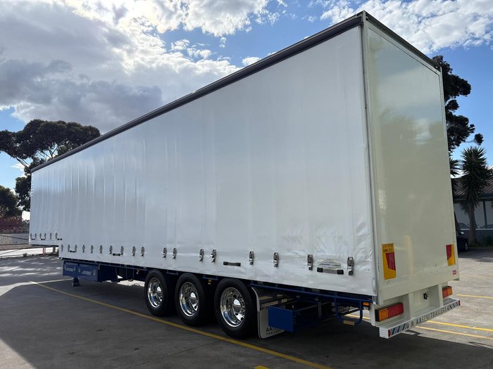 2015 Maxitrans St3 Od 24 Pallet Drop Deck Curtain Sider