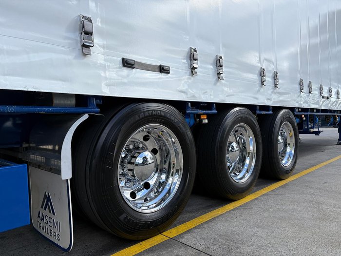 2015 Maxitrans St3 Od 24 Pallet Drop Deck Curtain Sider