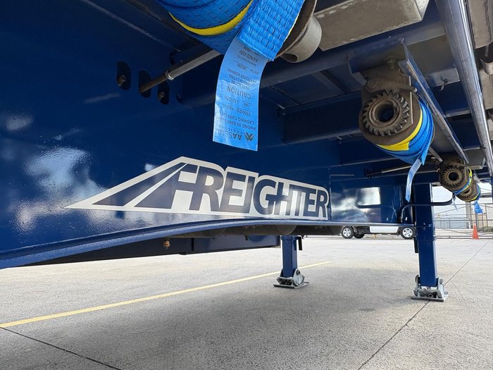 2015 Maxitrans St3 Od 24 Pallet Drop Deck Curtain Sider