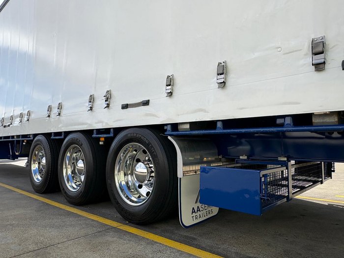 2015 Maxitrans St3 Od 24 Pallet Drop Deck Curtain Sider