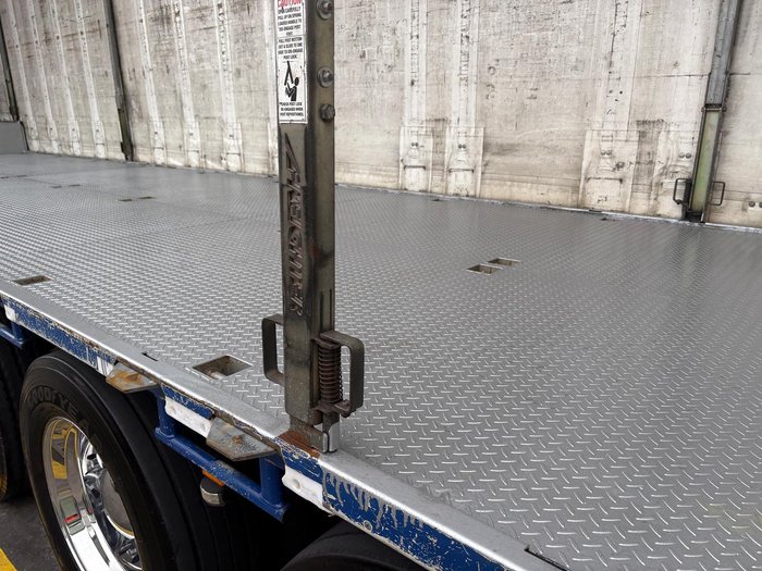 2015 Maxitrans St3 Od 24 Pallet Drop Deck Curtain Sider