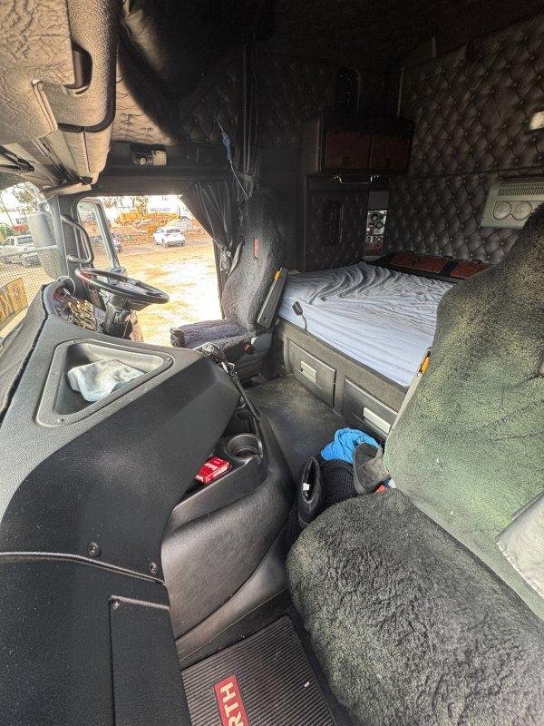 2019 Kenworth K200 Big Cab Prime Mover