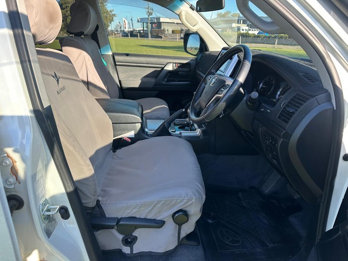 2020 Toyota Landcruiser GXL VDJ200R 4X4 Dual Range White