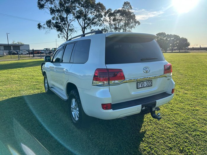 2020 Toyota Landcruiser GXL VDJ200R 4X4 Dual Range White