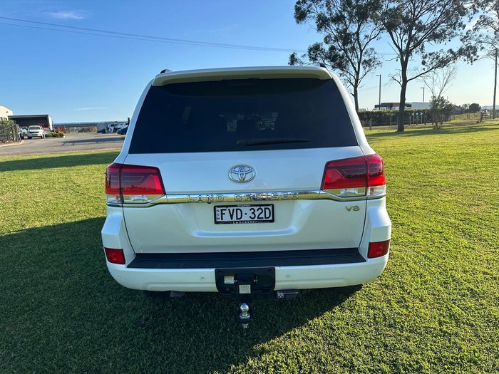 2020 Toyota Landcruiser GXL VDJ200R 4X4 Dual Range White