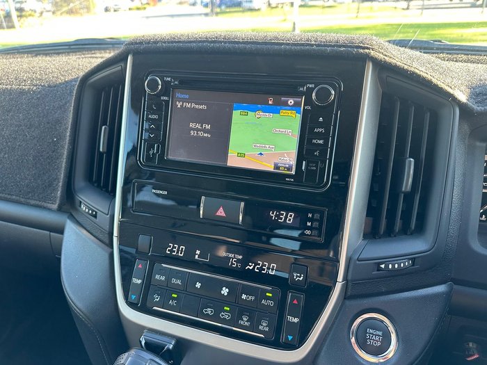 2020 Toyota Landcruiser GXL VDJ200R 4X4 Dual Range White