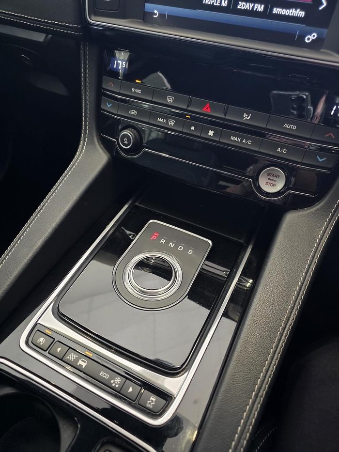 2016 Jaguar F-PACE 20d R-Sport