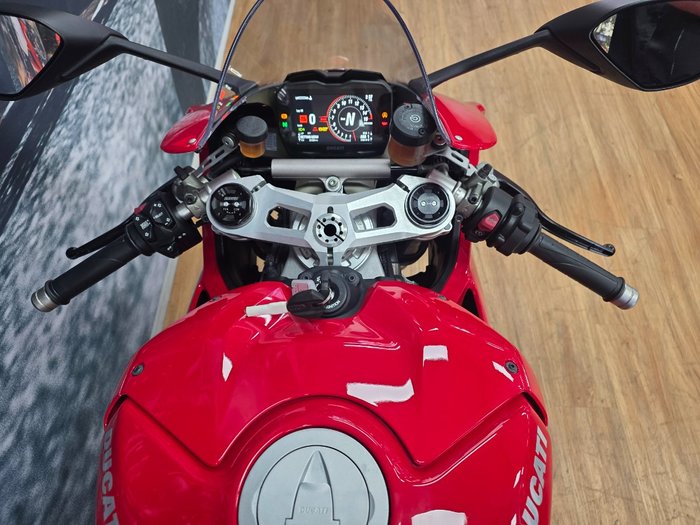 2019 DUCATI PANIGALE V4 RED