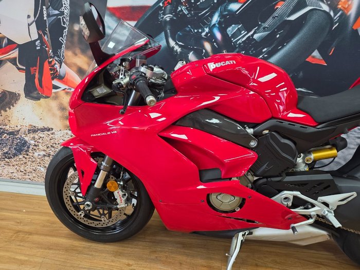 2019 DUCATI PANIGALE V4 RED
