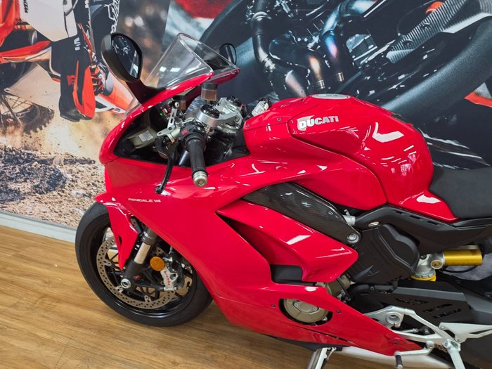 2019 DUCATI PANIGALE V4 RED
