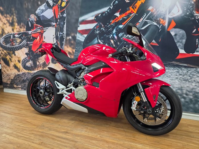 2019 DUCATI PANIGALE V4 RED