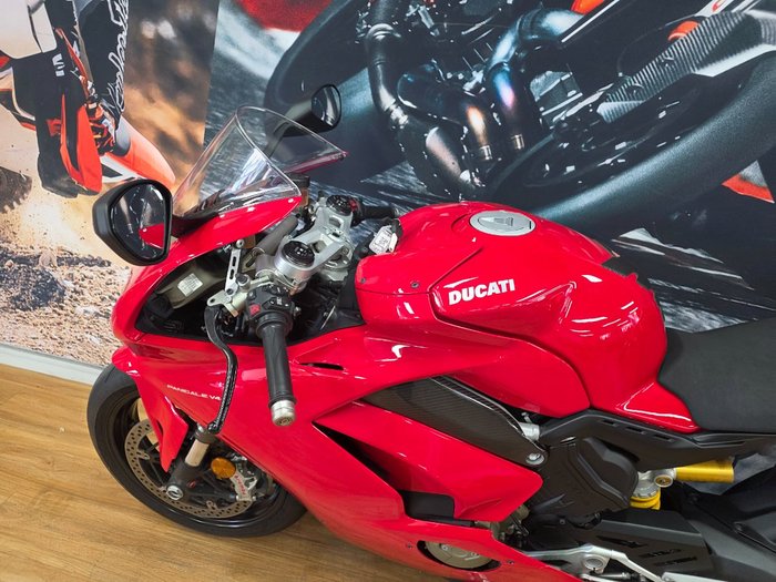 2019 DUCATI PANIGALE V4 RED