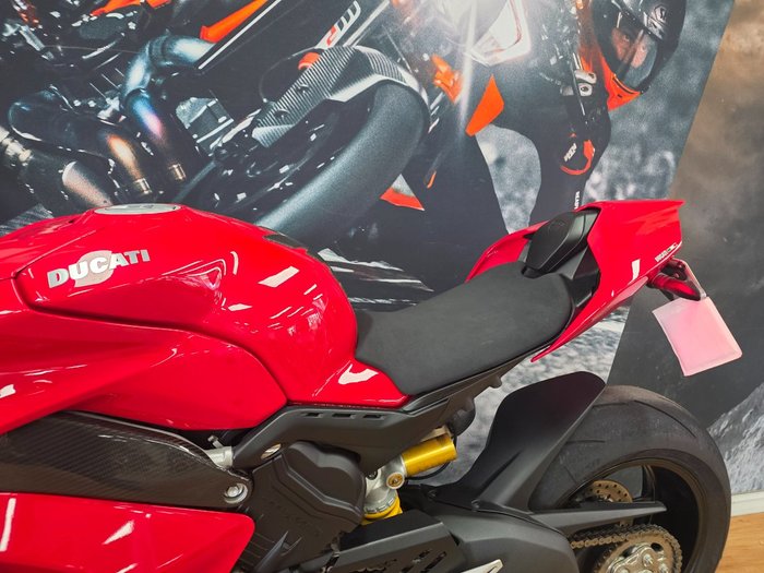 2019 DUCATI PANIGALE V4 RED