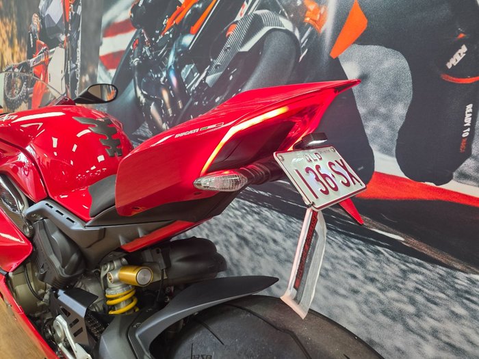 2019 DUCATI PANIGALE V4 RED