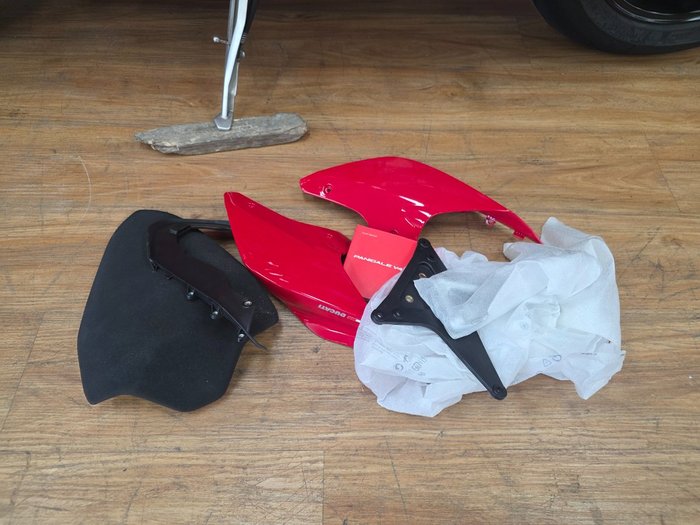 2019 DUCATI PANIGALE V4 RED
