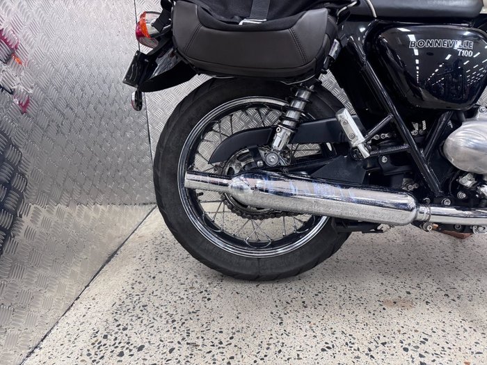 2017 Triumph BONNEVILLE T100 WHITE