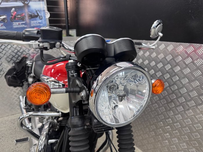 2017 Triumph BONNEVILLE T100 WHITE