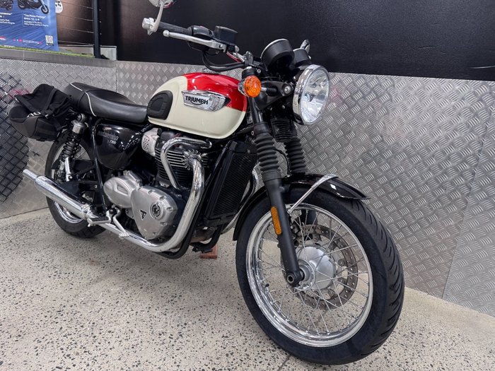 2017 Triumph BONNEVILLE T100 WHITE
