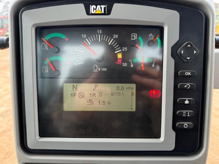 2016 Caterpillar 140M3