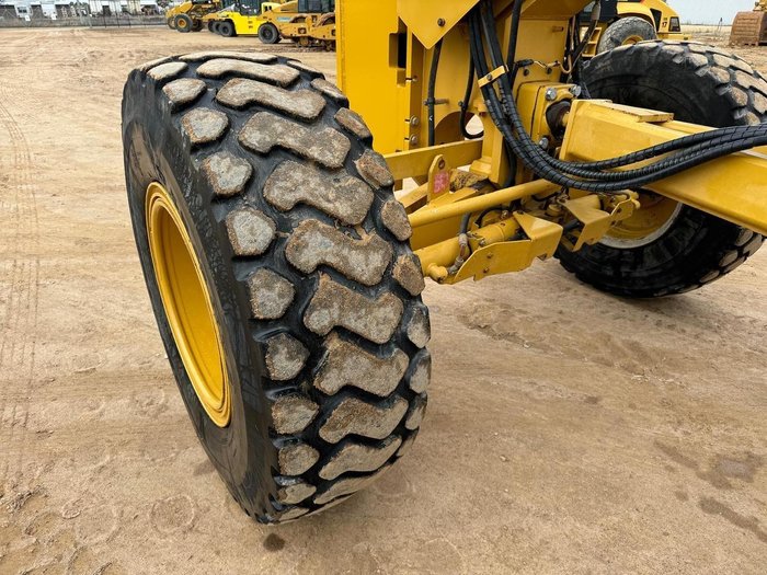 2016 Caterpillar 140M3