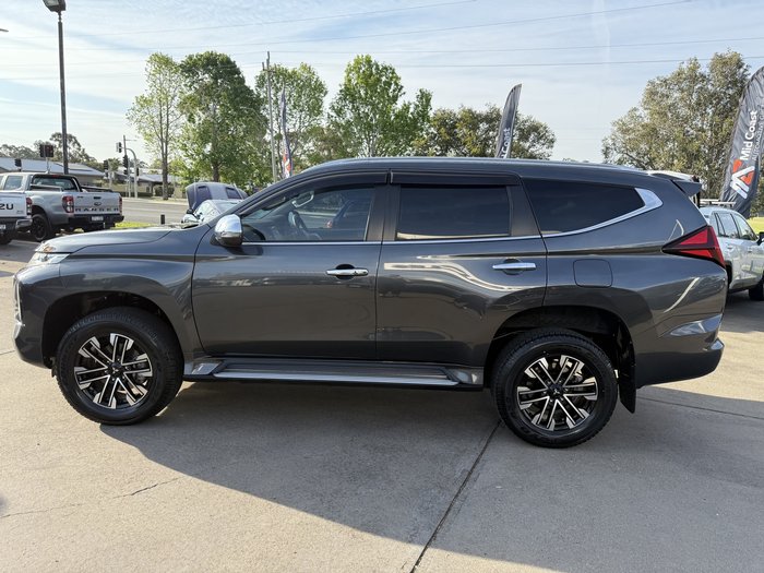 2022 Mitsubishi Pajero Sport