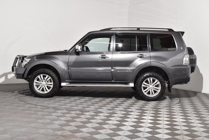 2017 Mitsubishi Pajero GLX