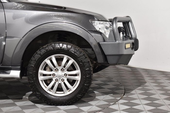 2017 Mitsubishi Pajero GLX