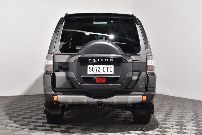 2017 Mitsubishi Pajero GLX