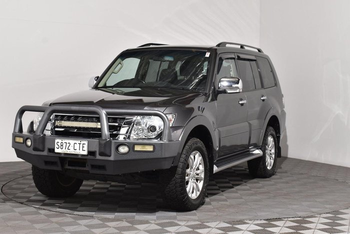 2017 Mitsubishi Pajero GLX