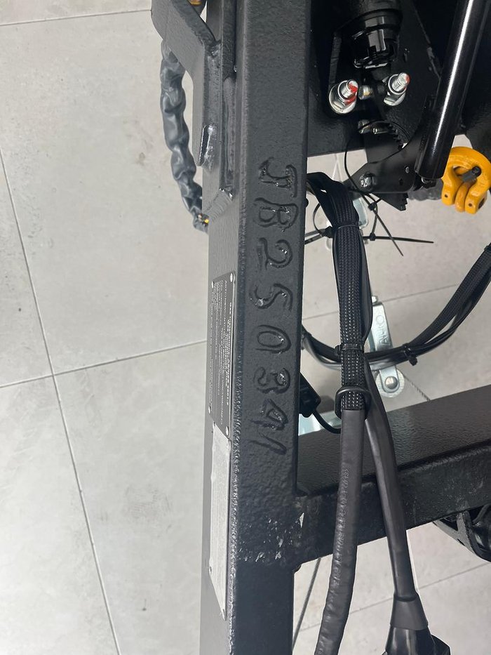 2025 JB Caravans Scorpion Sting Air 20'6 Rd Cafe