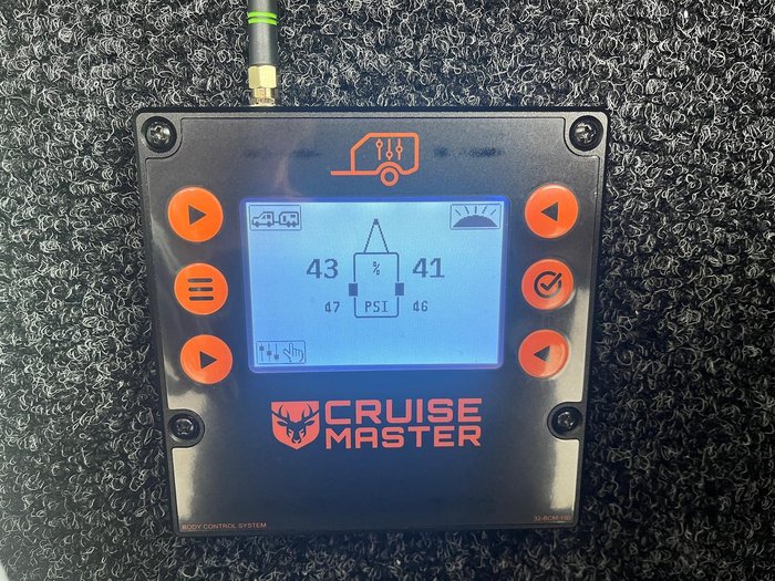 2025 JB Caravans Scorpion Sting Air 20'6 Rd Cafe
